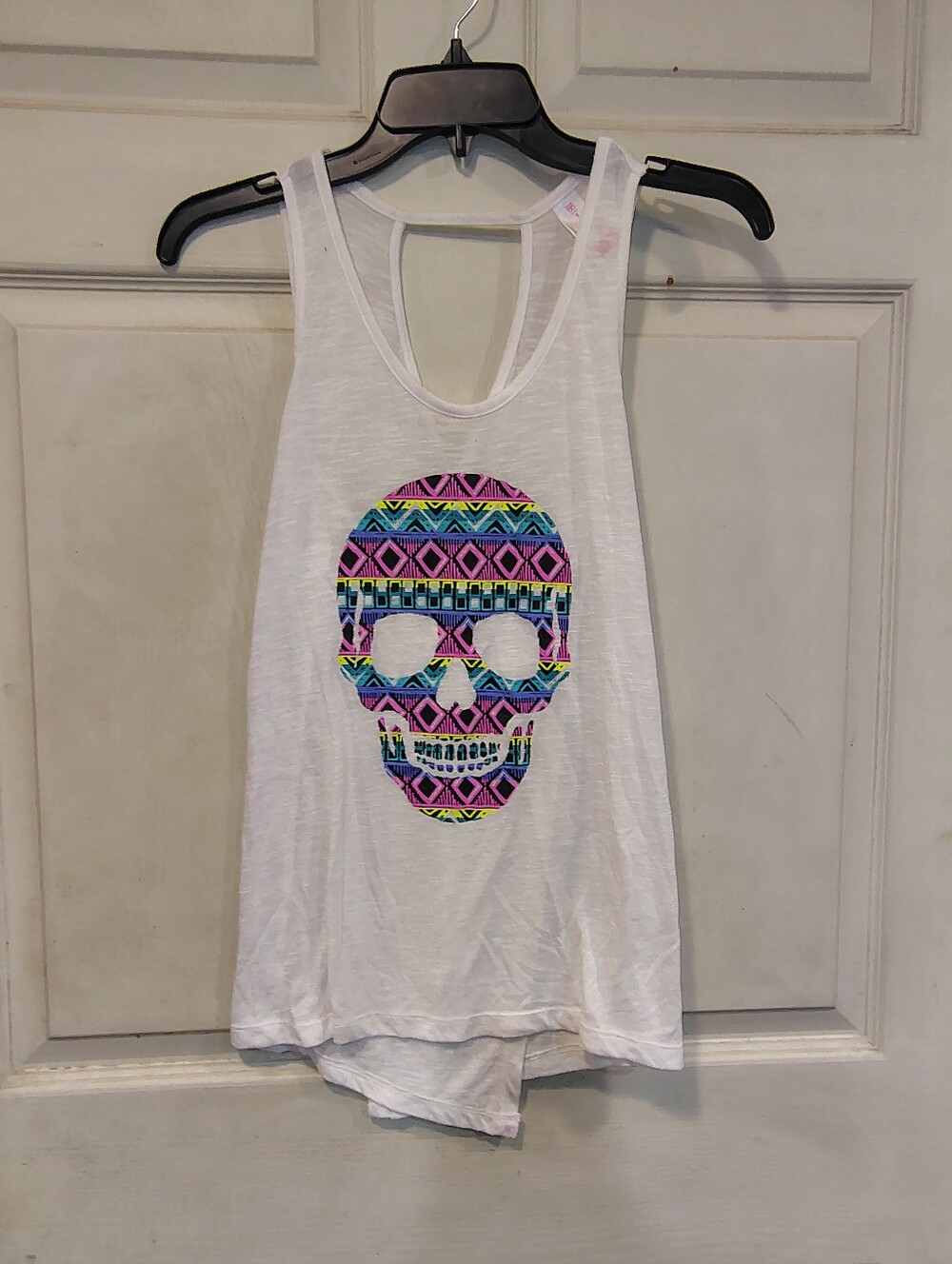 No Boundaries Women's Size S White Skull Tank Top